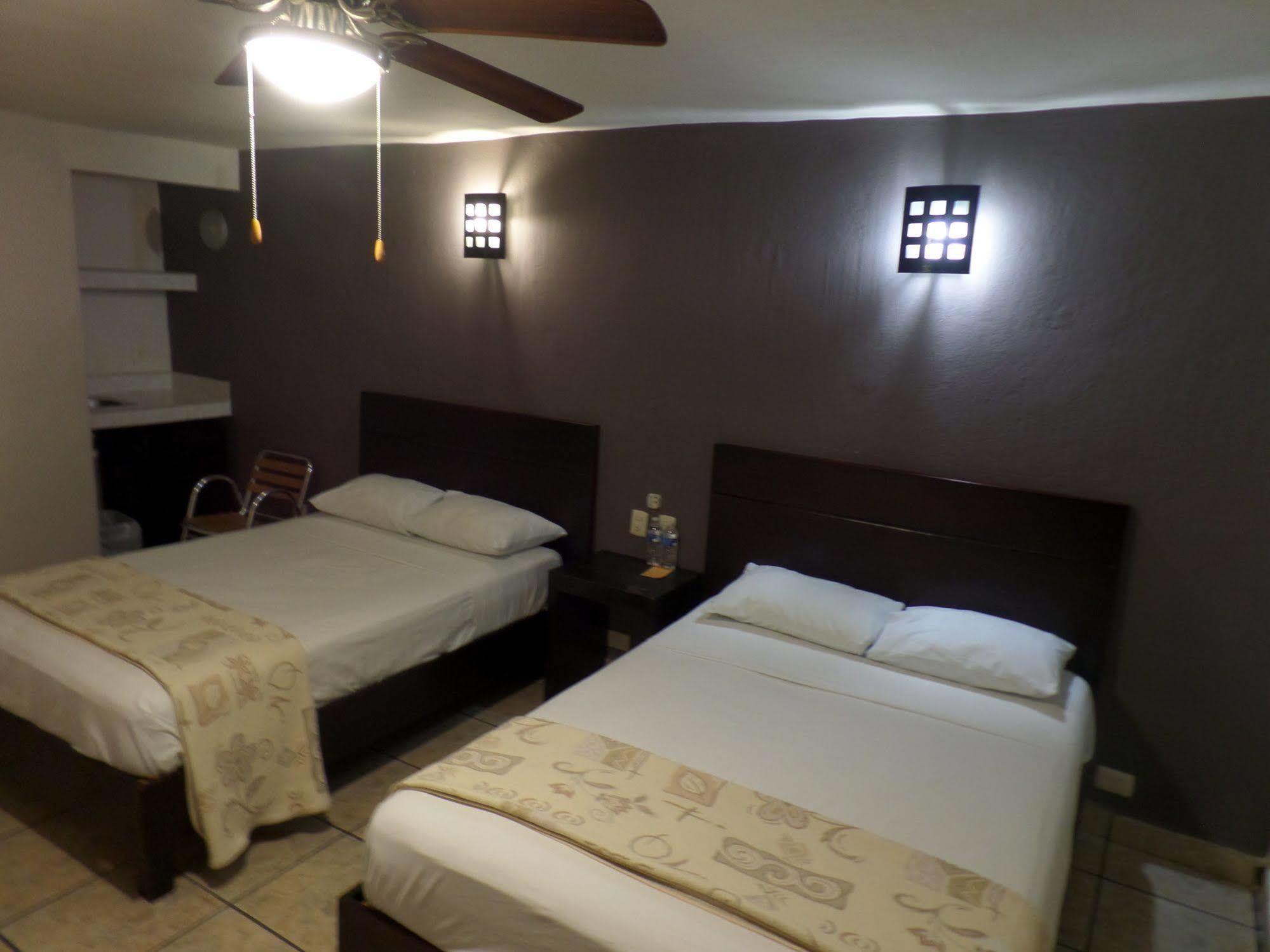 Uke Inn Hotel & Suites Xamaipak Tuxtla Gutiérrez Zewnętrze zdjęcie