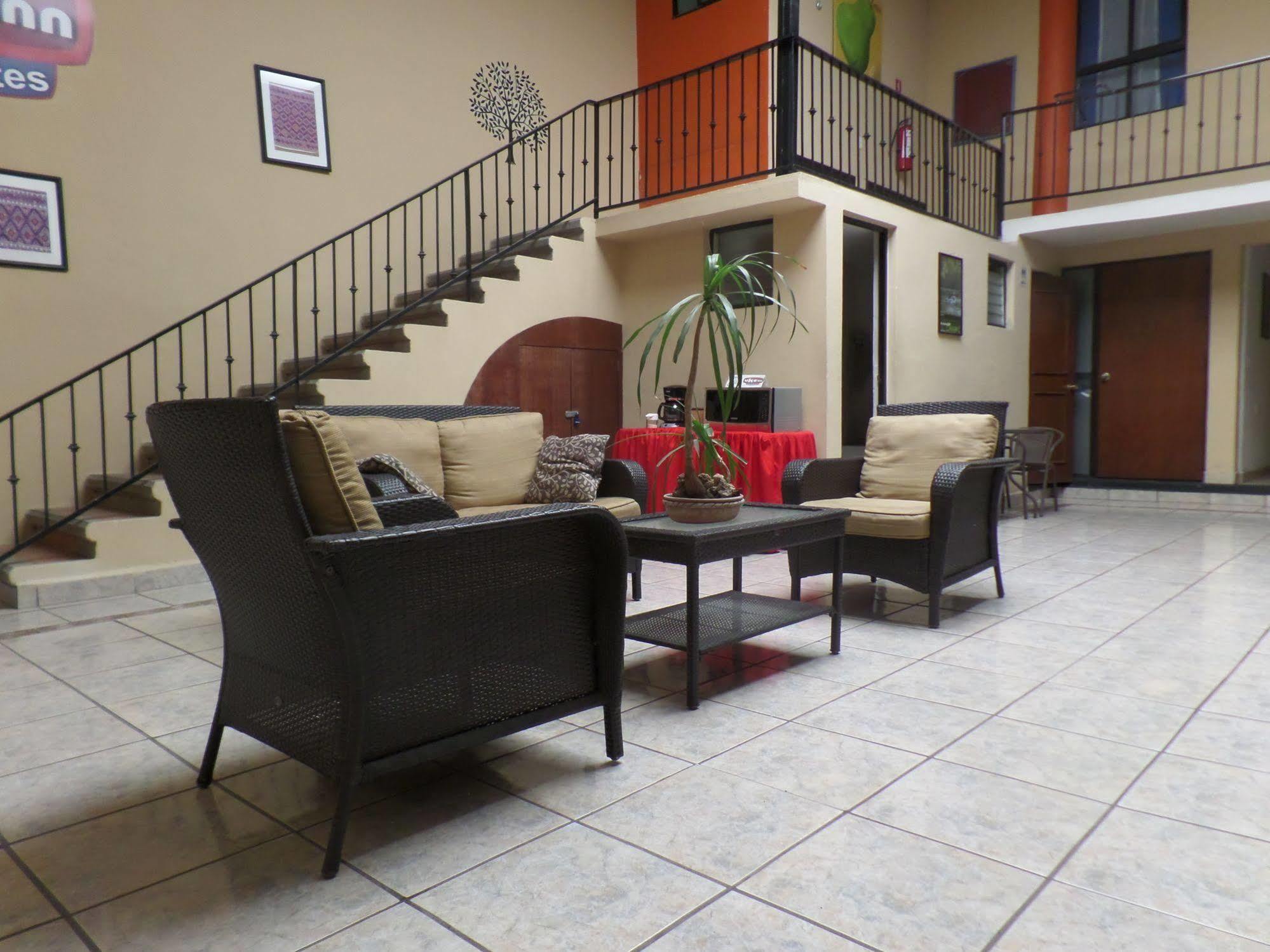 Uke Inn Hotel & Suites Xamaipak Tuxtla Gutiérrez Zewnętrze zdjęcie