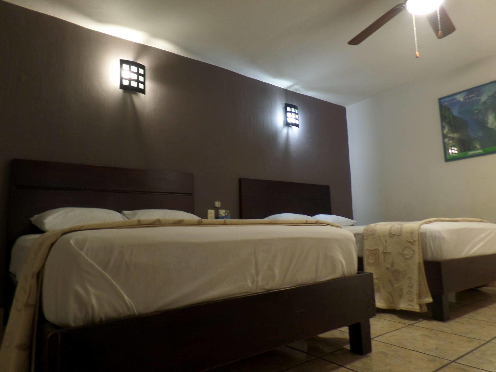 Uke Inn Hotel & Suites Xamaipak Tuxtla Gutiérrez Zewnętrze zdjęcie